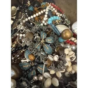 Over 1 lb Lot Vintage Now Costume JUNK Jewelry  SCRAP Bead Crafting Supplies